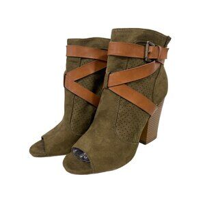 Shoe Dazzle Perla Peep Toe Ankle Bootie Size 7 Olive Green Buckle Strap Trendy